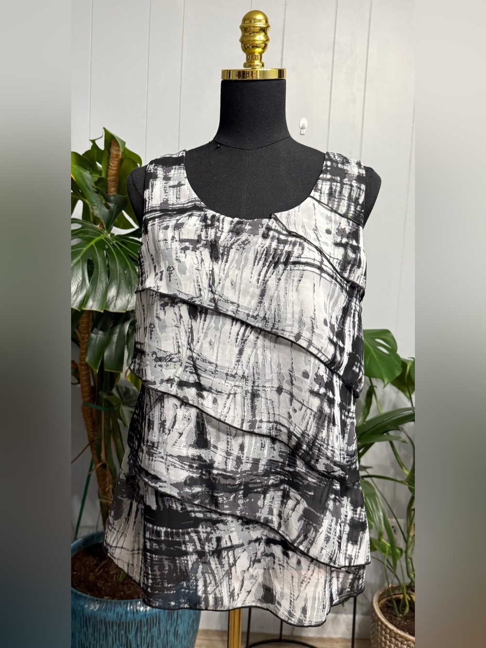 #18) Black & Gray Layered Sleeveless Print Top